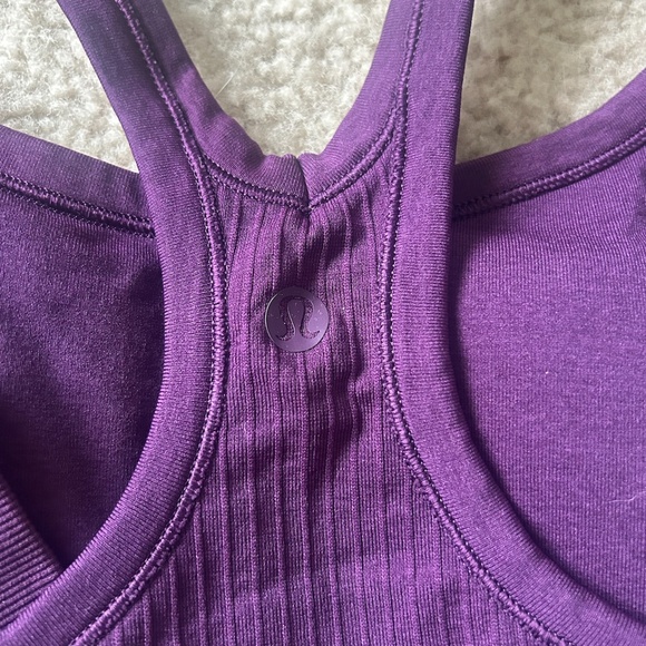 Ebb to Street Tank Top  Light Support Dramatic Magenta Size 6 like new - Picture 7 of 7